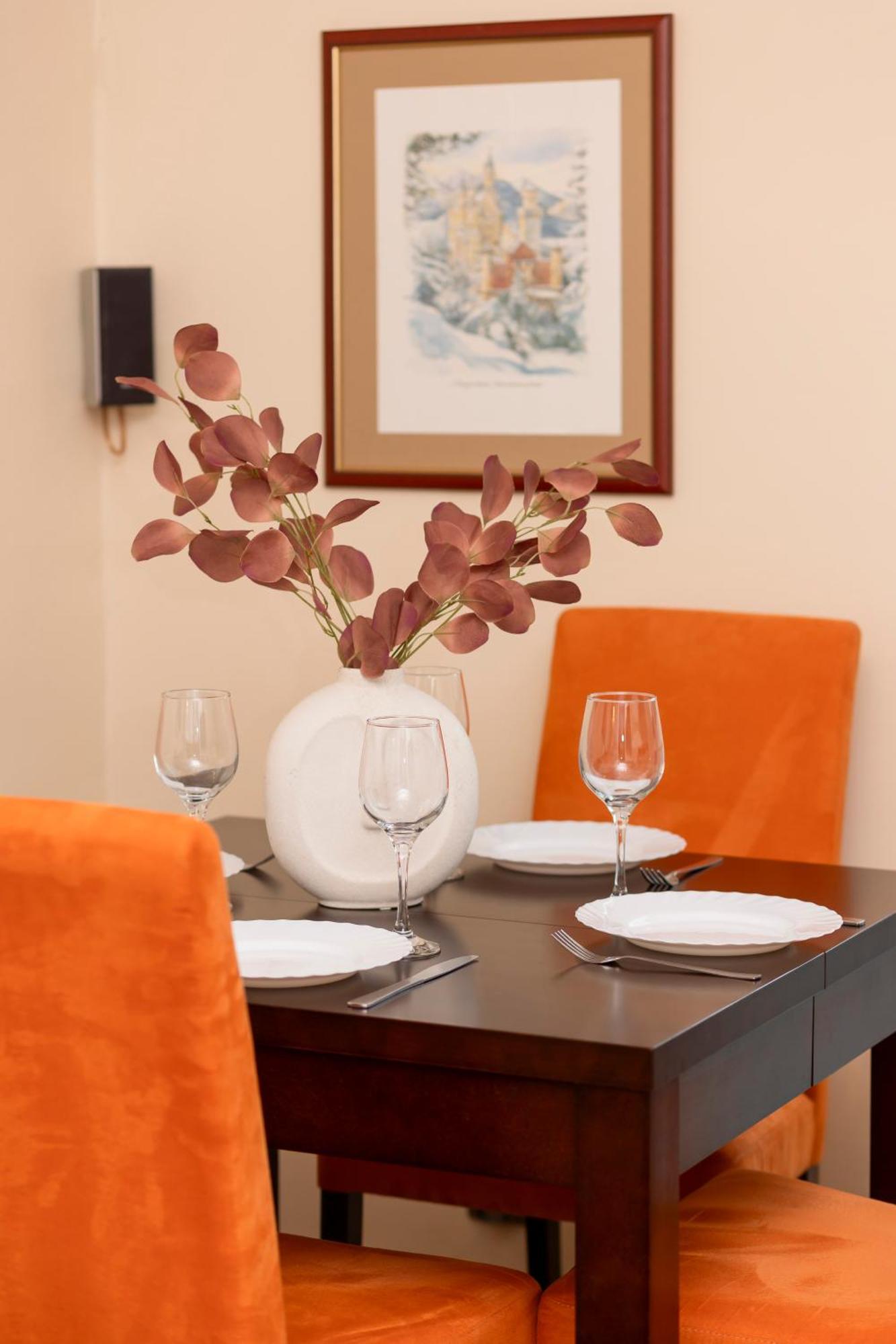 Bright & Cozy Apartments In The City Center By Noclegi Renters Varsóvia Exterior foto